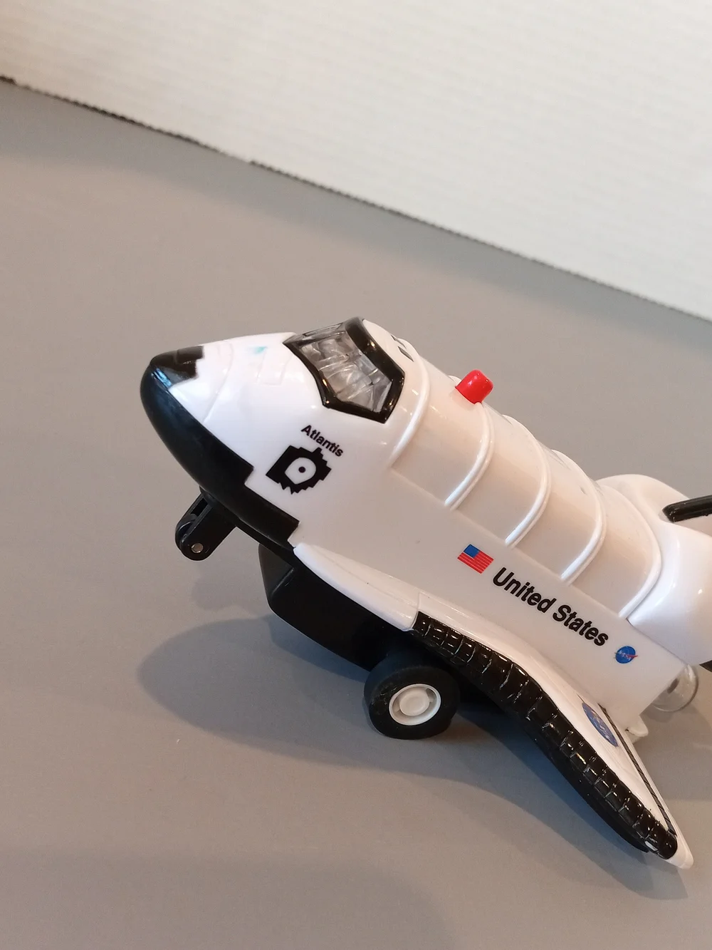 Daron Space Shuttle Pull Back Toy